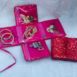 Foldable Jewellery Organizer – Style Meets Convenience!